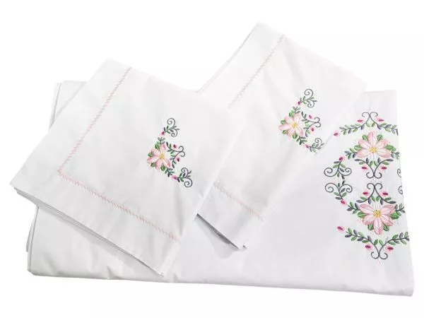 Producem cu pasiune lenjerii de pat de calitate si textile pentru casa.