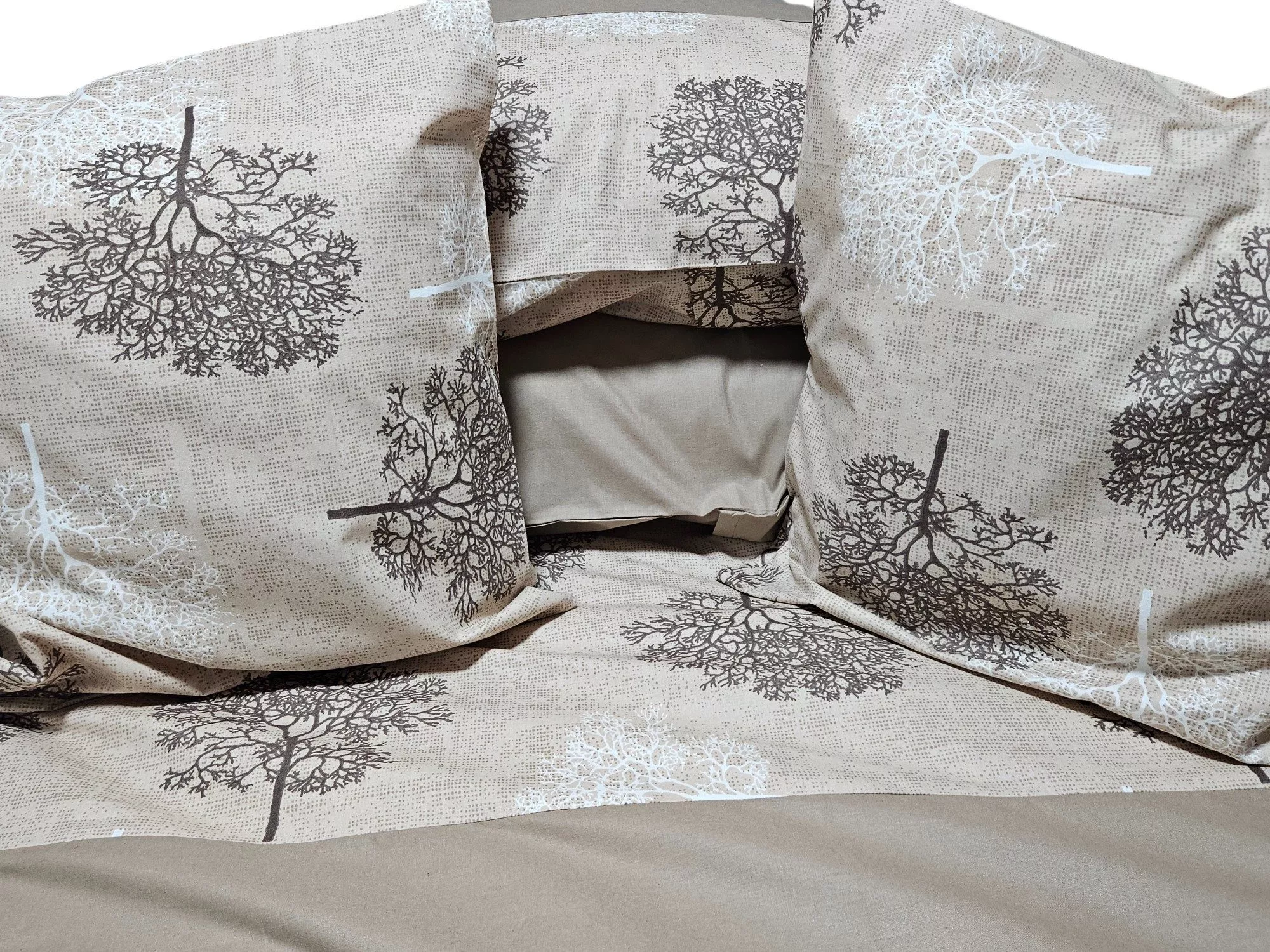 Lenjerie de pat maro cafeniu, 6 piese, model copaci, 100% bumbac ranforce Lenjerie de pat maro cafeniu, 6 piese, model copaci, 100% bumbac ranforce